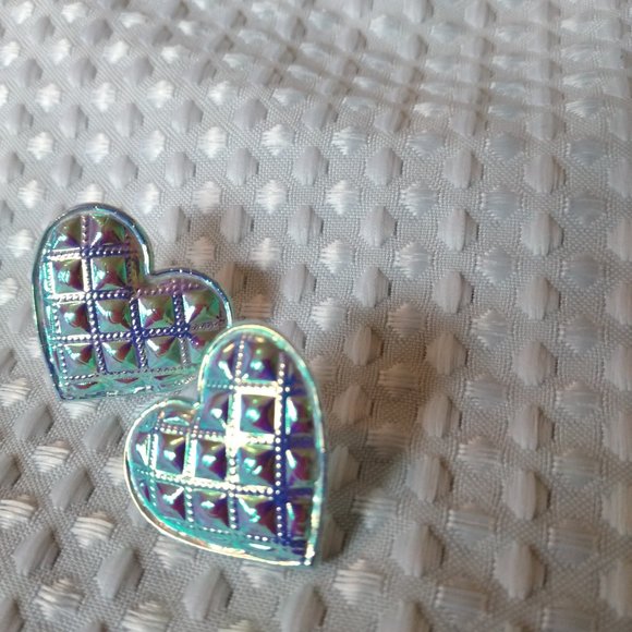 Cute Heart Cusion Earrings E12 - Picture 4 of 4